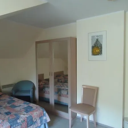 Perjatsi Guest House